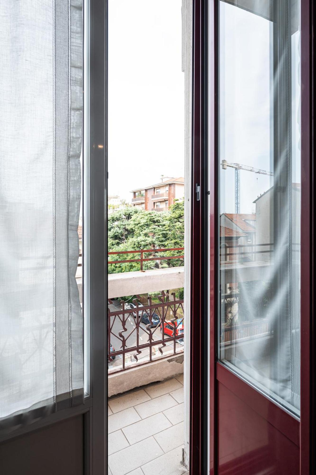 Spacious Onebedroom Navigli - Mirable Pm Milan Bagian luar foto